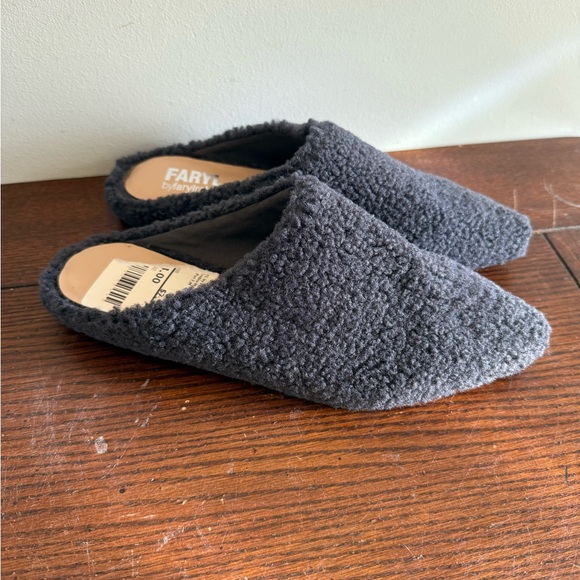 Faryl Farylrobin Madeline Flat faux fur dark gray‎ 7 - Picture 2 of 7